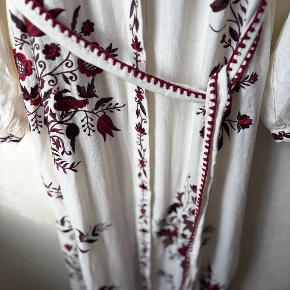 Sundance White Burgundy Embroidered Maxi Dress Tie Waist Boho Cottagecore XL - Picture 11 of 16